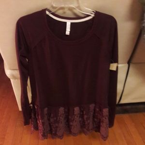 Women's Xhilaration top